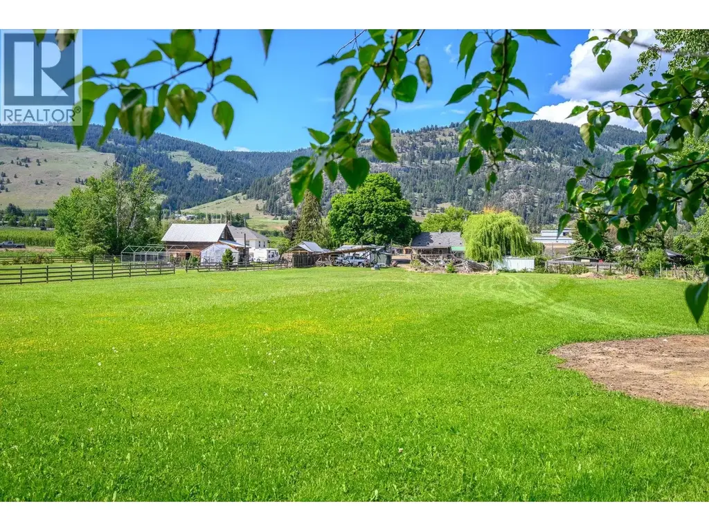 6934 Highway 6, Coldstream